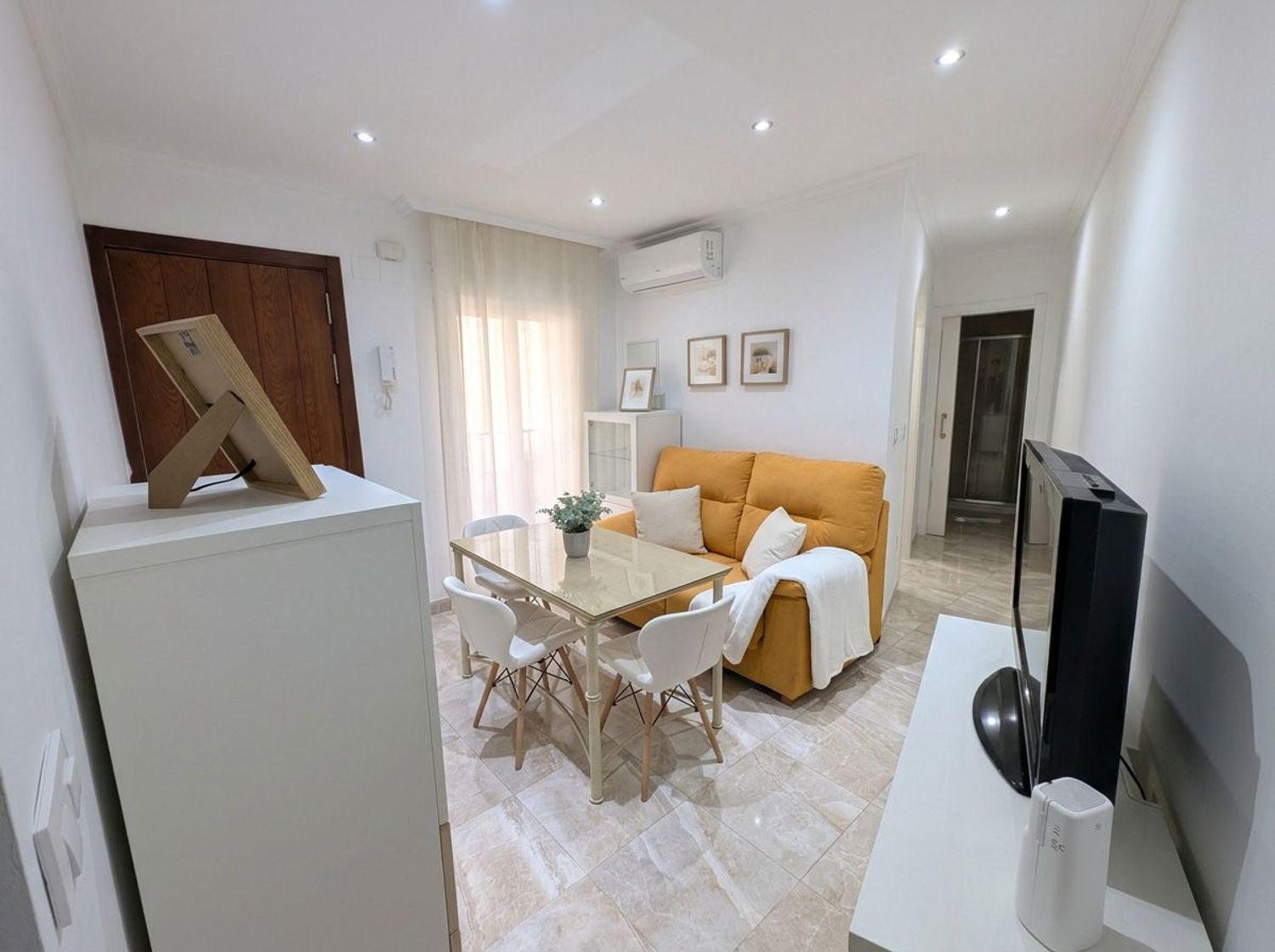 Piso en avenida de los Almogávares, 28 - Foto 2