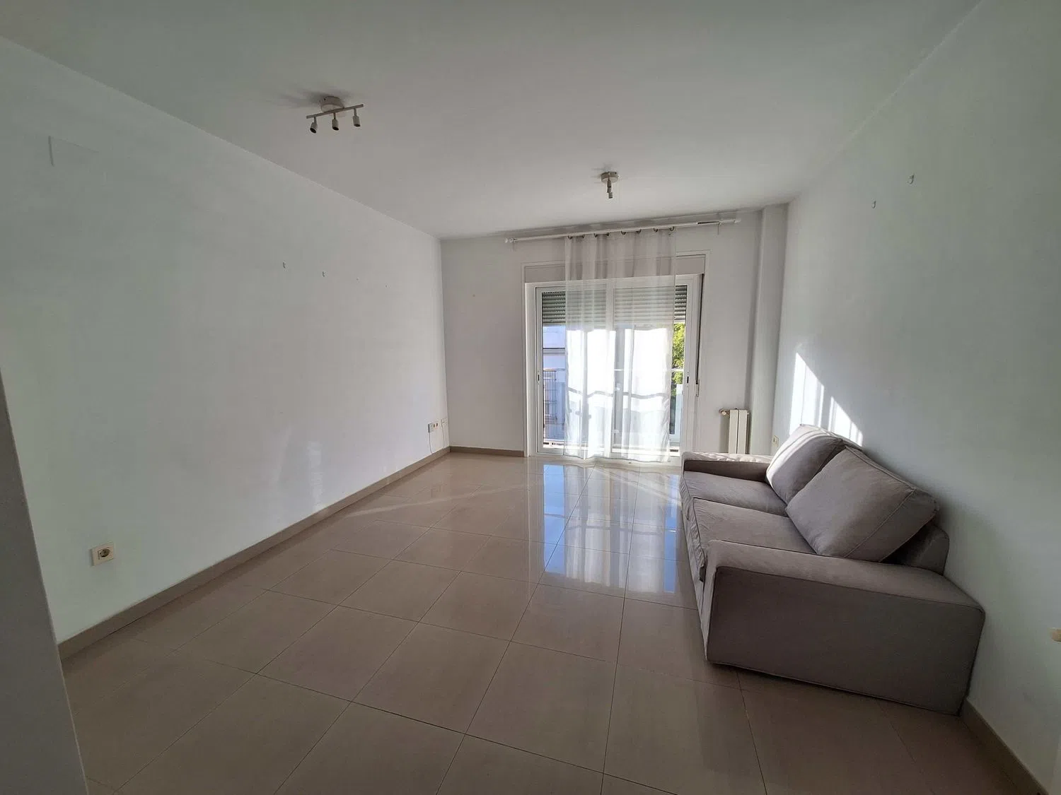 Piso en calle Marqués del Nervión, 21 - Foto 2