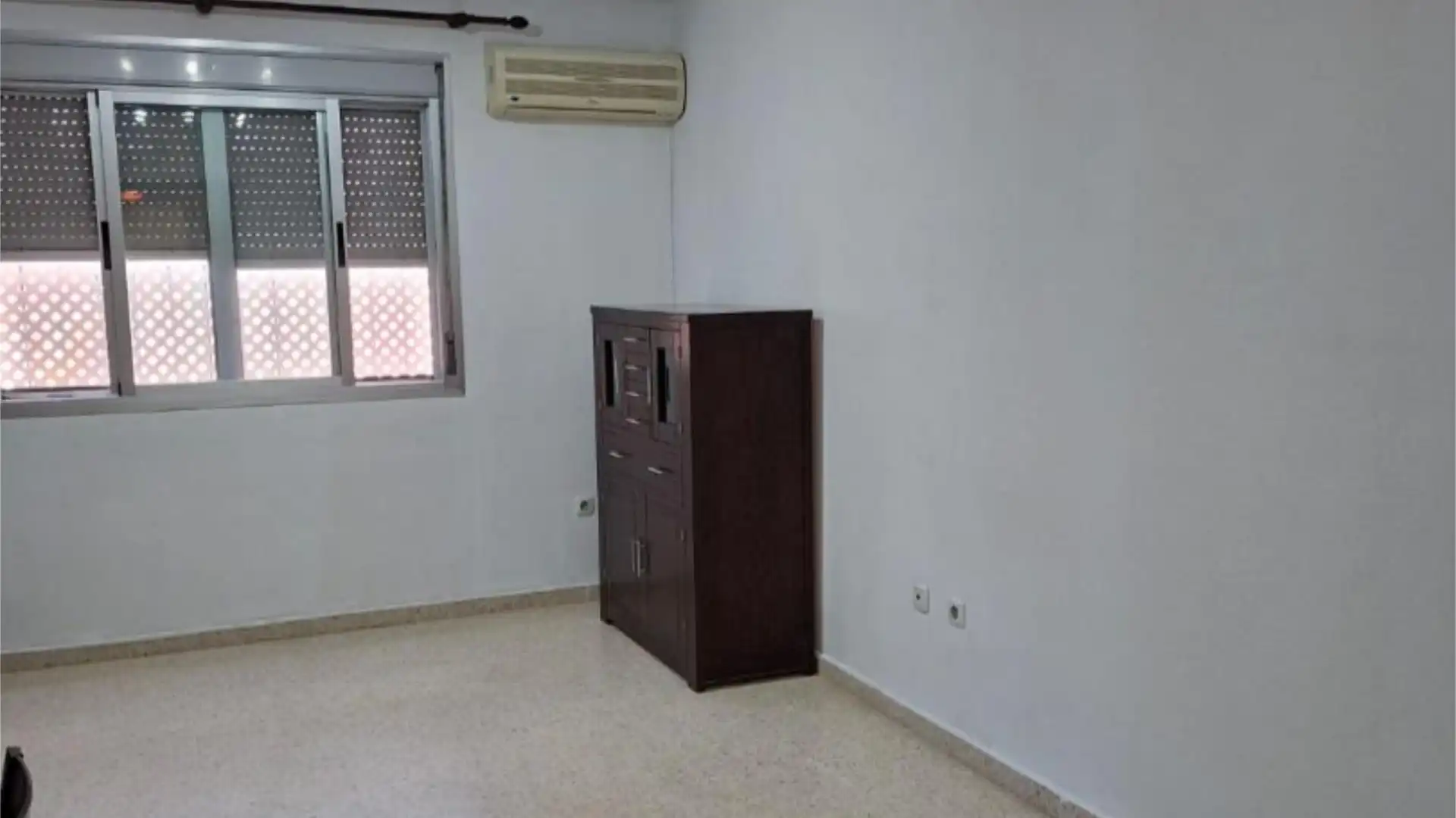 Piso en  Calle Arquitecto Hernández Rubio 3 - Foto 6