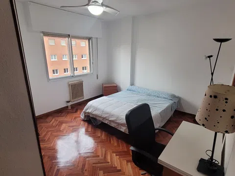 Piso en calle Carmen Amaya, 2