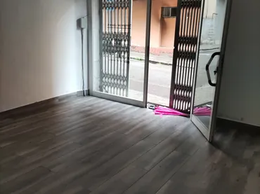 Local comercial en Mollet del Vallès - Foto 3