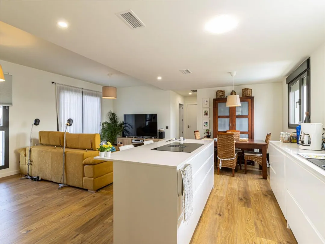 Piso en  Avenida Rey Juan Carlos I Local - Foto 8