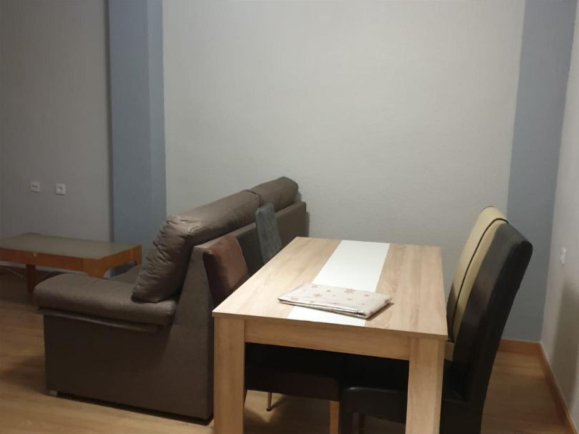 Piso en calle Poeta Vicente Medina 1 - Foto 3