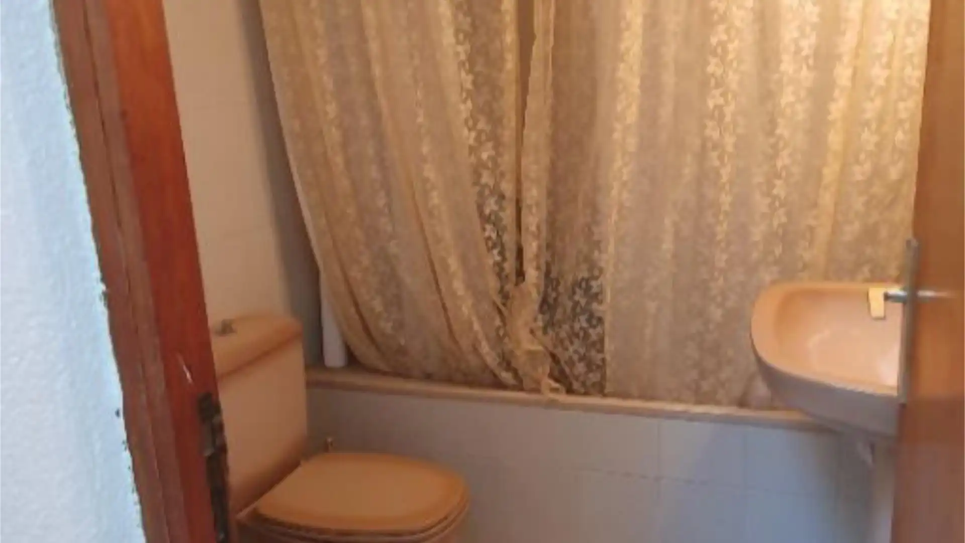 Casa adosada en  Calle el Llano 13 - Foto 11