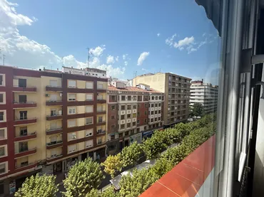 Piso en  Avenida de la Paz 57 - Foto 1