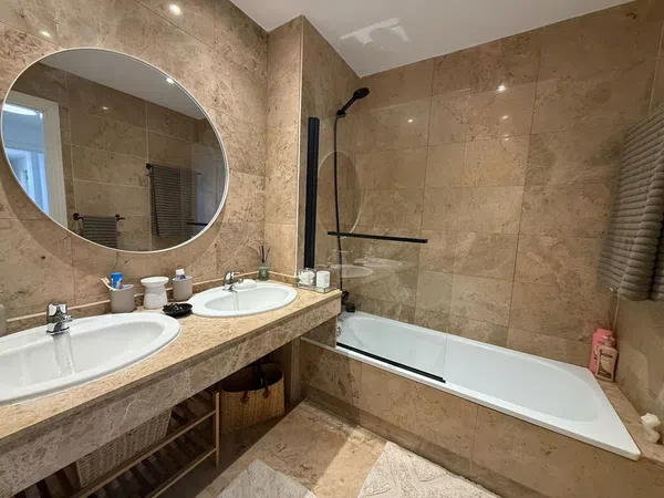 Piso en avenida Santiago de Compostela, 13 - Foto 2