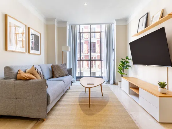 Piso en calle de Atocha, 38