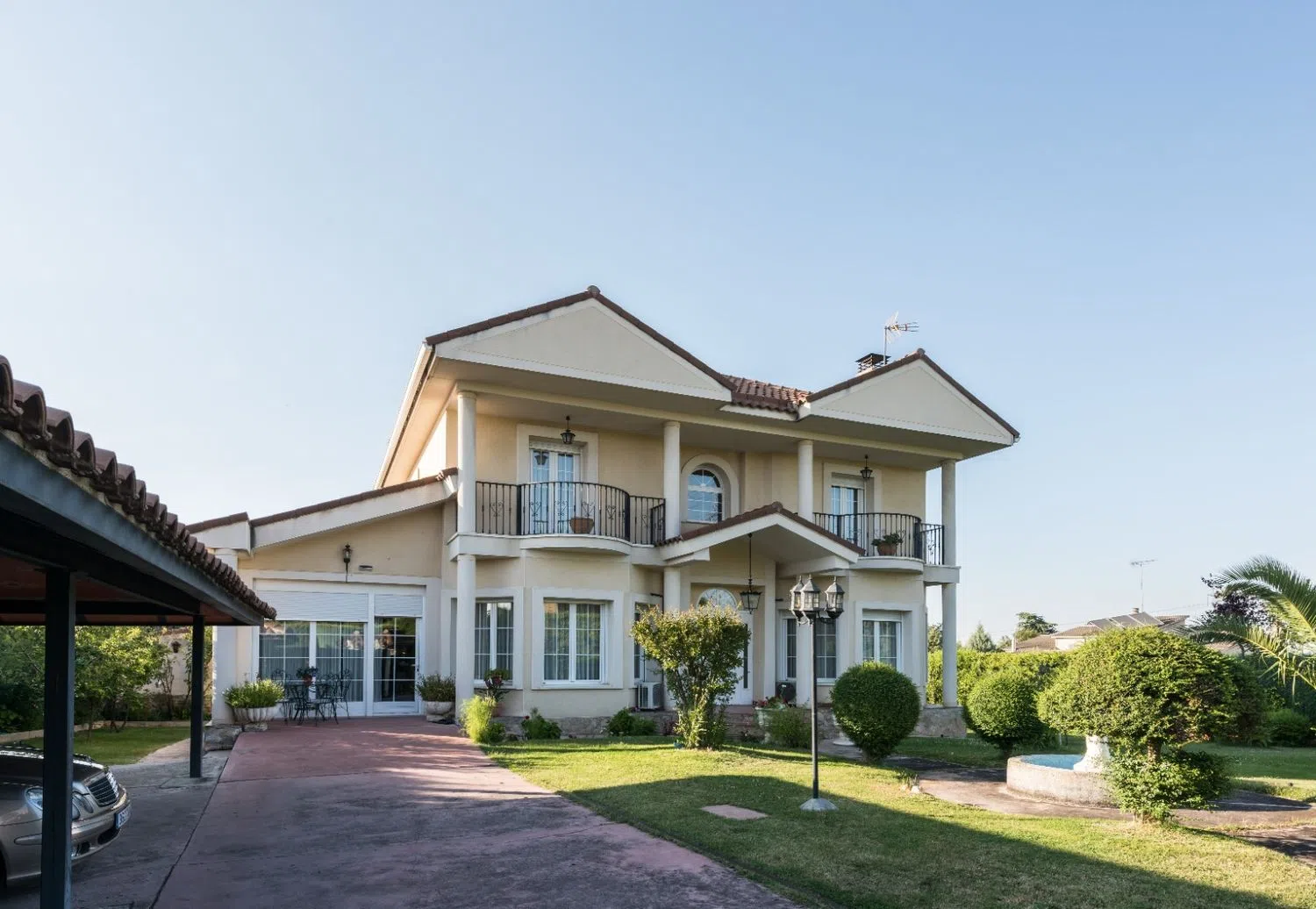 Casa independiente en avenida de los Rosales, 96 - Foto 2