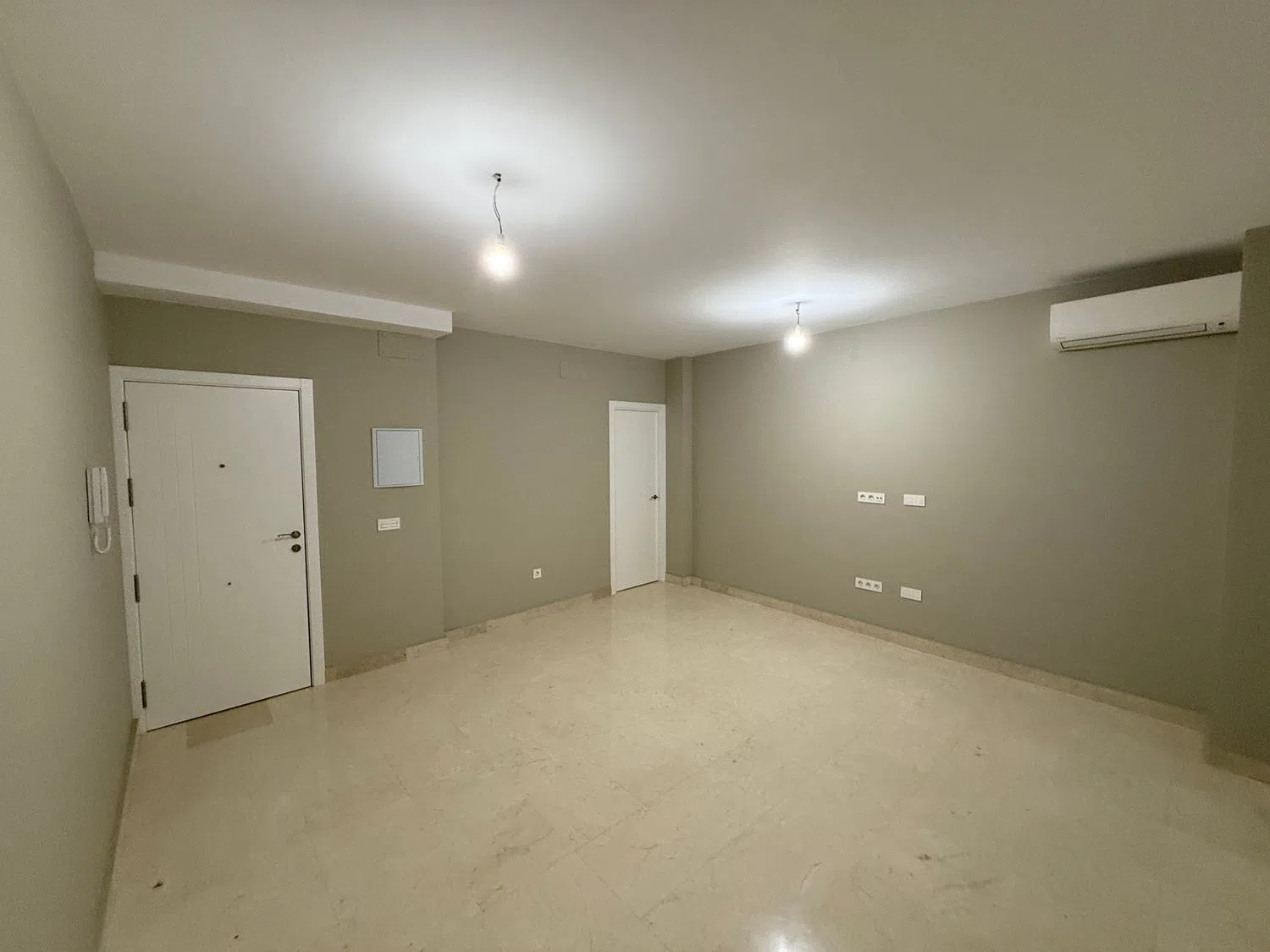 Piso en calle Doña María Coronel, 2 - Foto 2