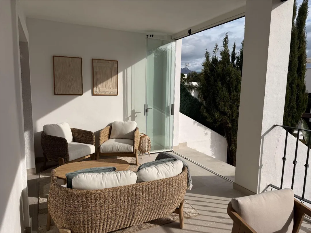 Casa adosada en  Calle del Priorato 15 - Foto 3