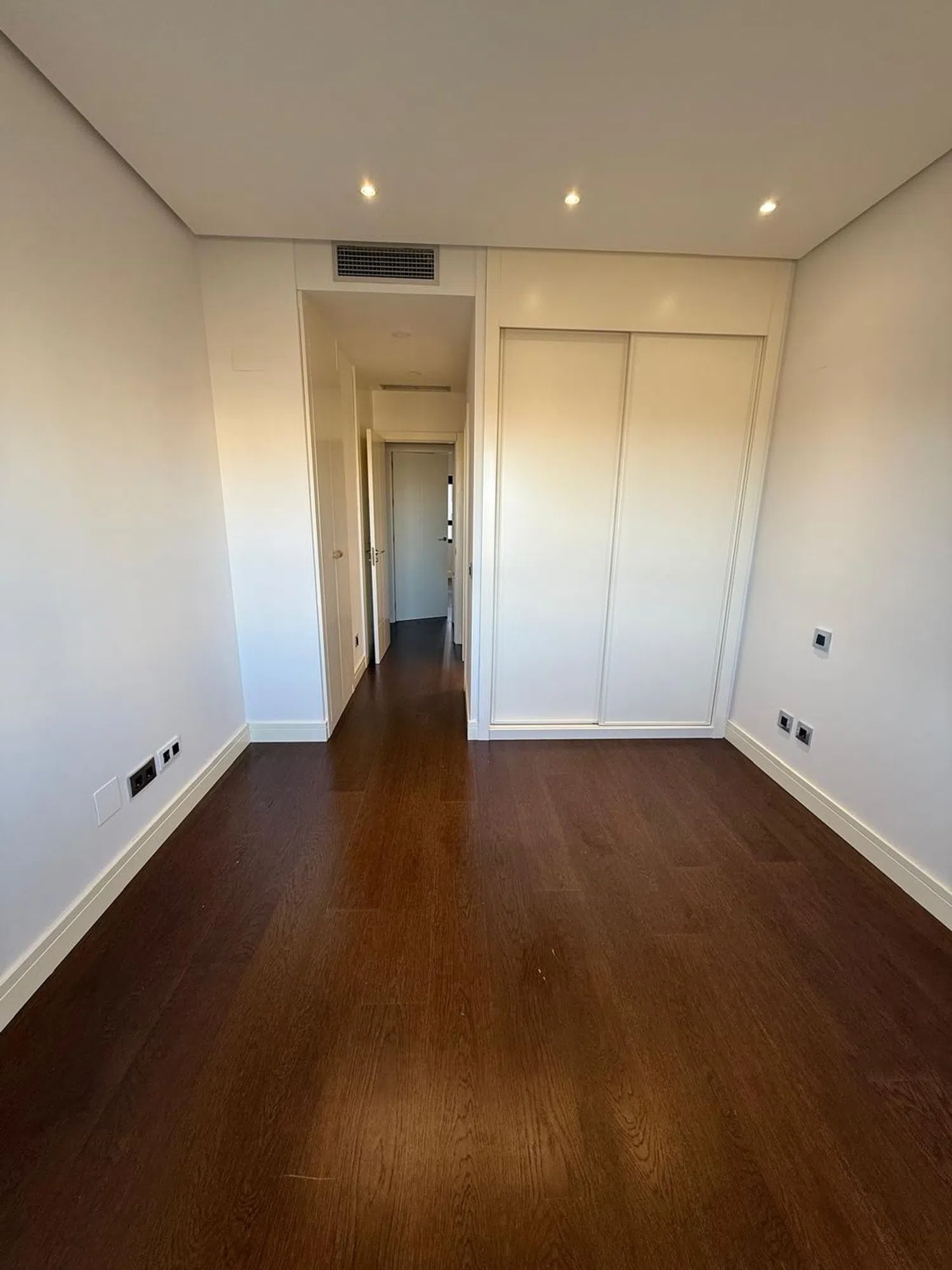 Piso en calle de María de las Mercedes de Borbón, 116 - Foto 12