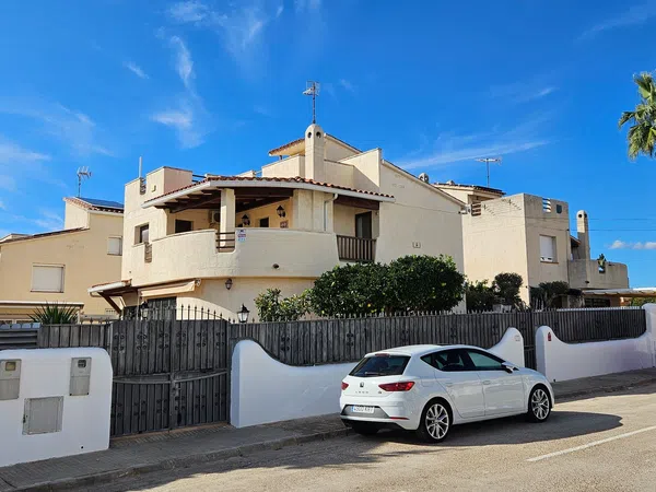 Casa o chalet independiente en Calle de Enric Granados, 15 - Foto 1