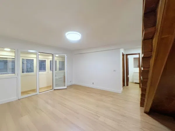 Dúplex en calle de Arroyo de Fontarrón, 157