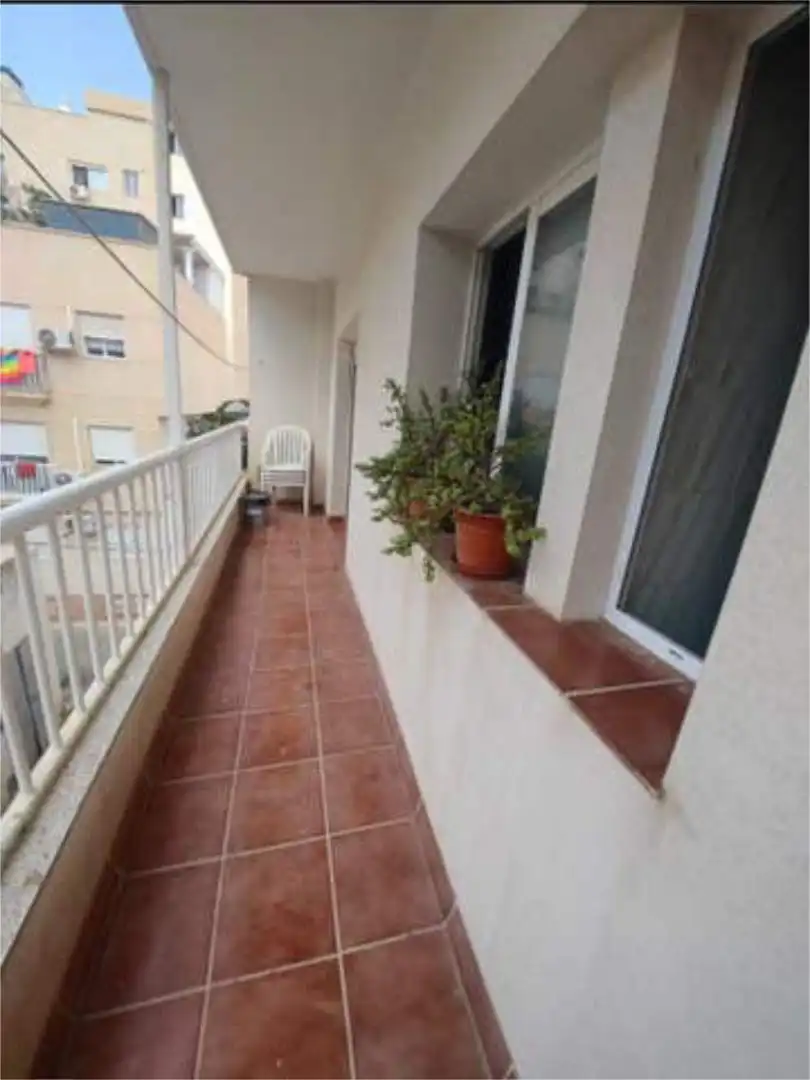 Piso en Zapillo - Foto 6