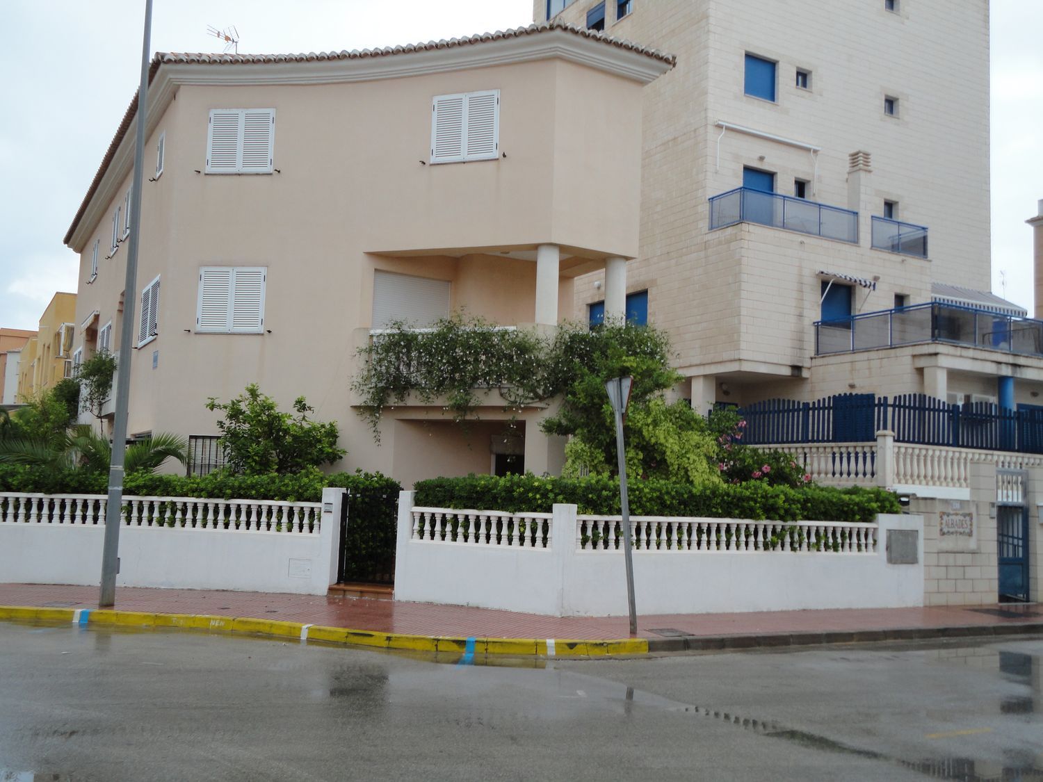 Chalet adosado en Avenida País Valencià, 45 - Foto 2