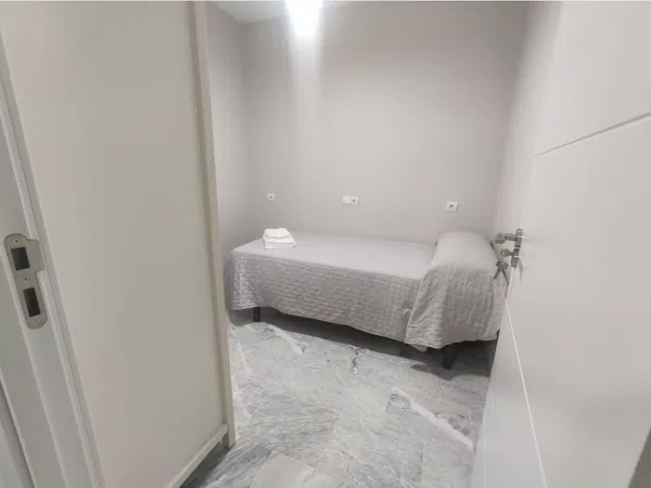 Piso en constancia, 20, López de Gomara - Foto 3