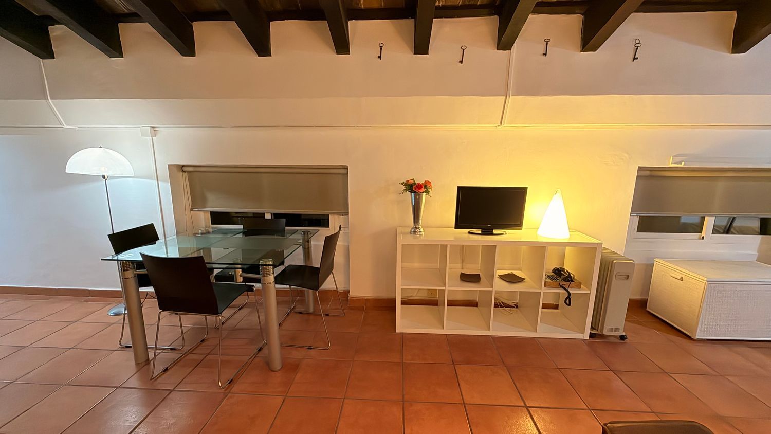 Estudio en calle del Comte de Montornés, 20 - Foto 3