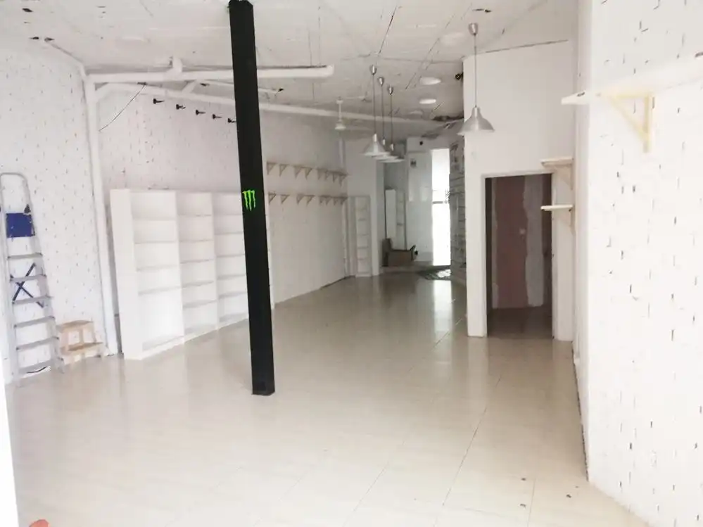 Local comercial en  Calle Madrid 46 - Foto 5