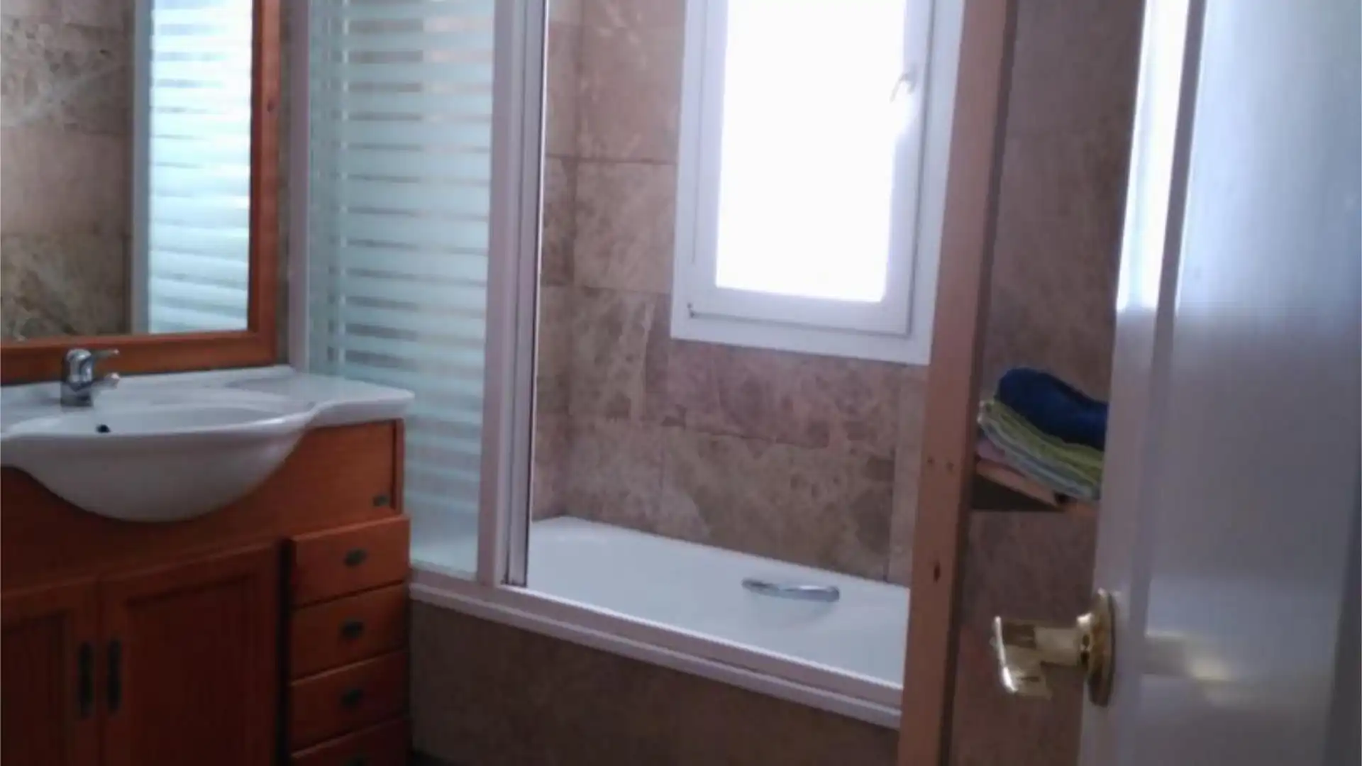 Piso en  Avenida Reina Sofía 2 - Foto 11