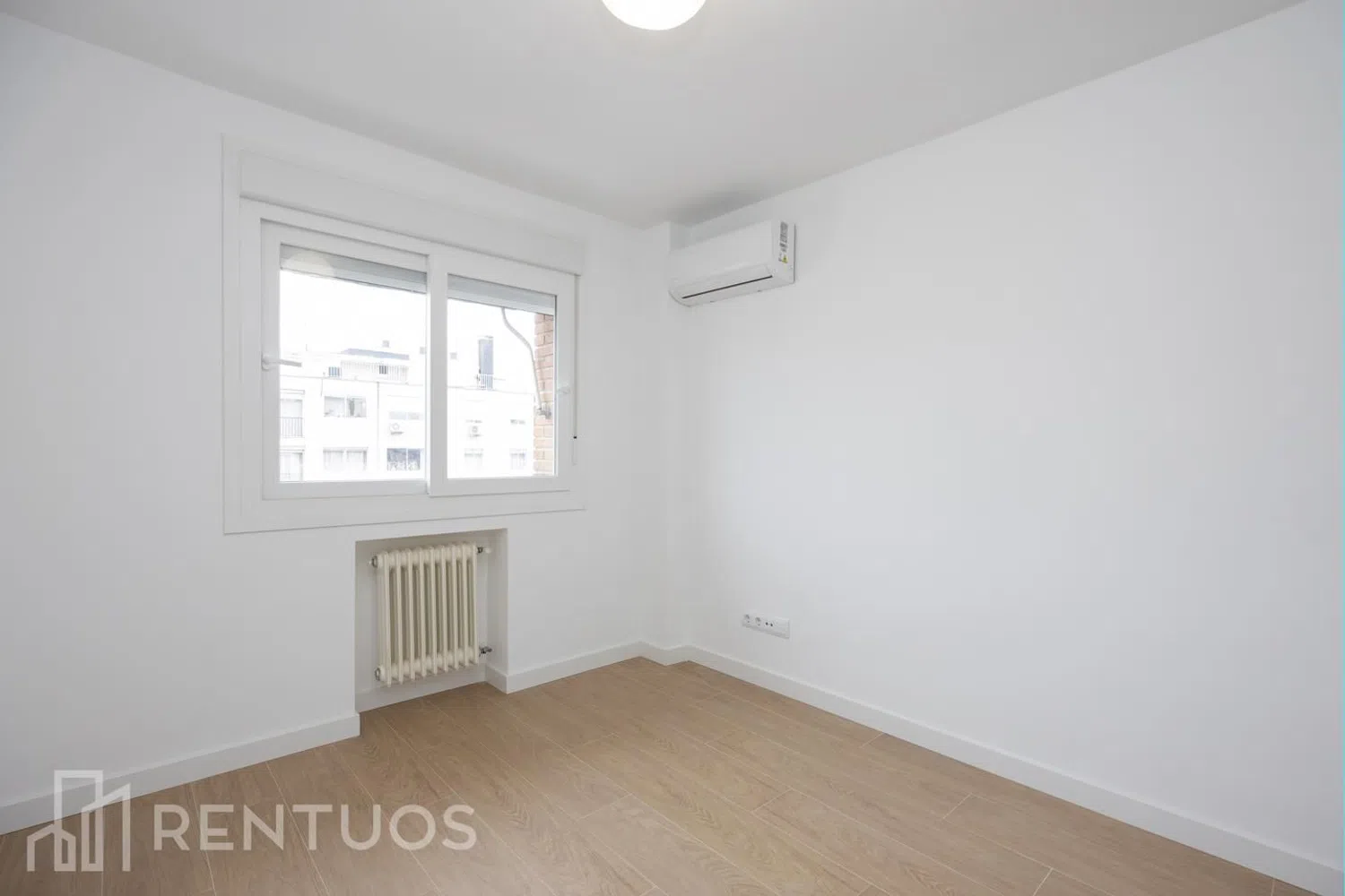 Piso en avenida del General Perón - Foto 13