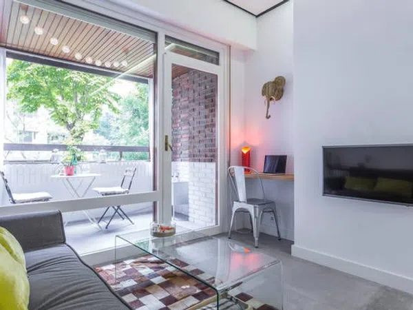 Estudio en calle de Álvarez de Baena, 4