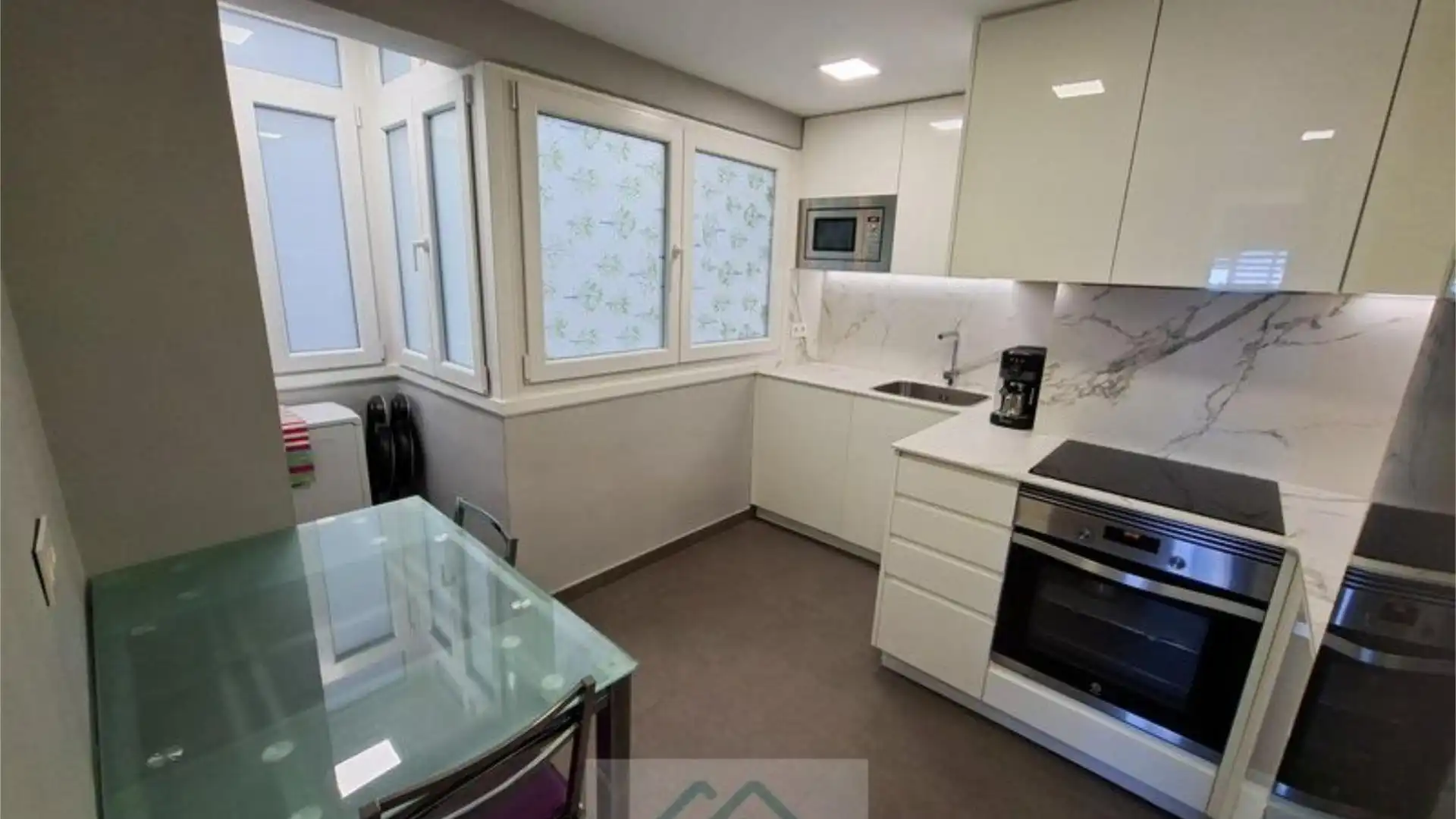 Piso en  Rúa do Conde de Torrecedeira 58 - Foto 2