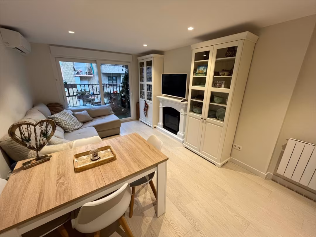 Piso en  Calle de la Reina Fabiola 32