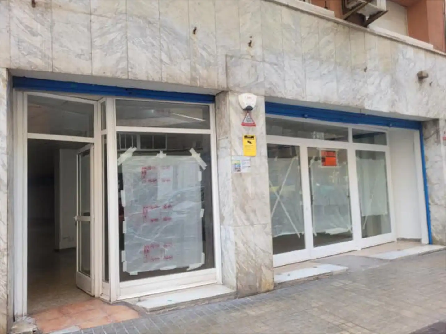Local comercial en Collblanch  Sants - Foto 2