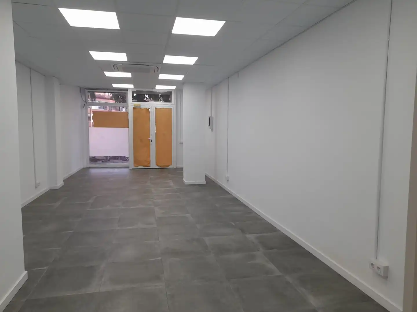 Local comercial en  CORNELLA - Foto 14