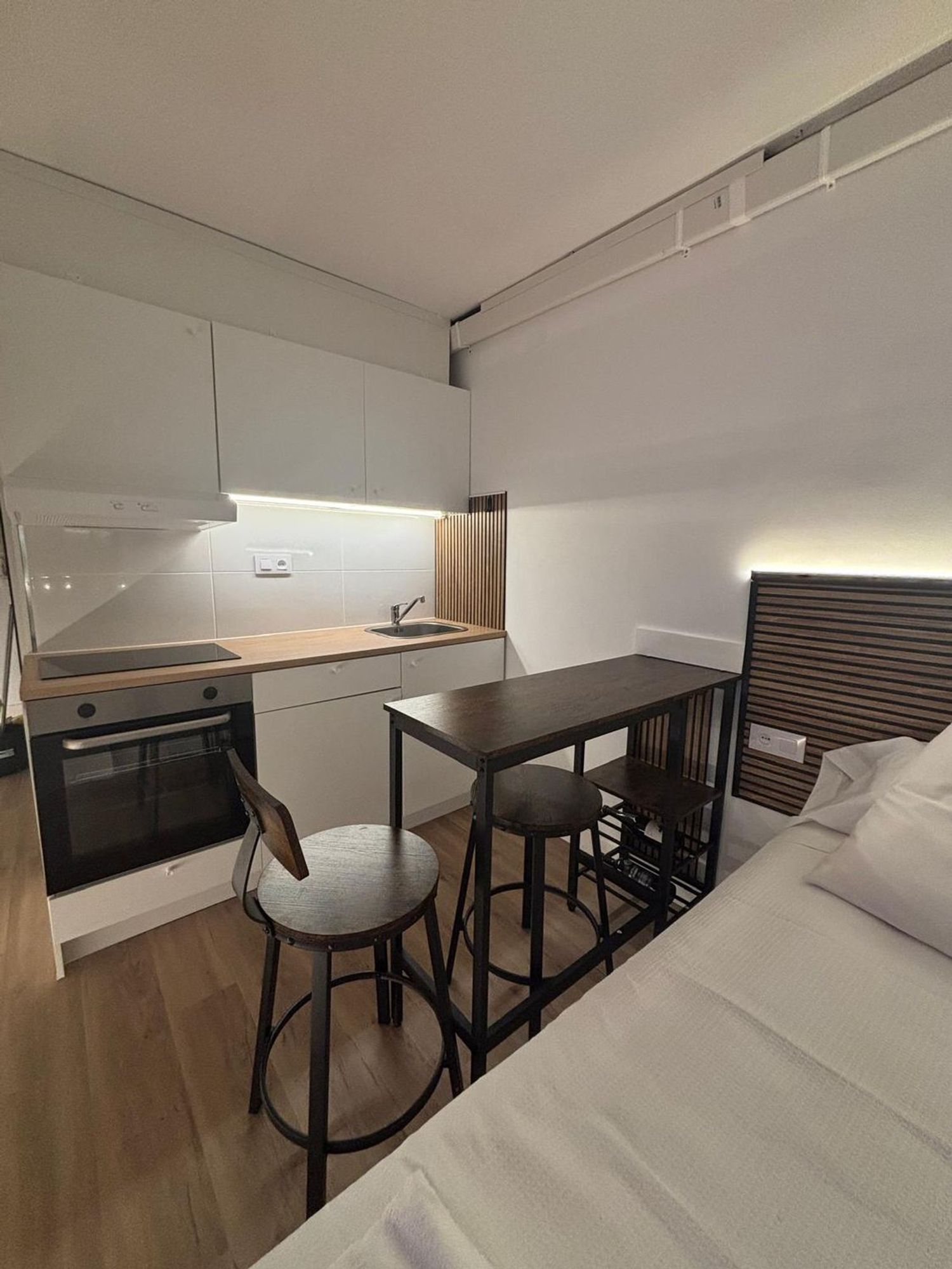 Estudio en Calle Delta-Muga, 12, Muga - Gran Reserva - Badia, Muga - Gran Reserva - Badia - Foto 4