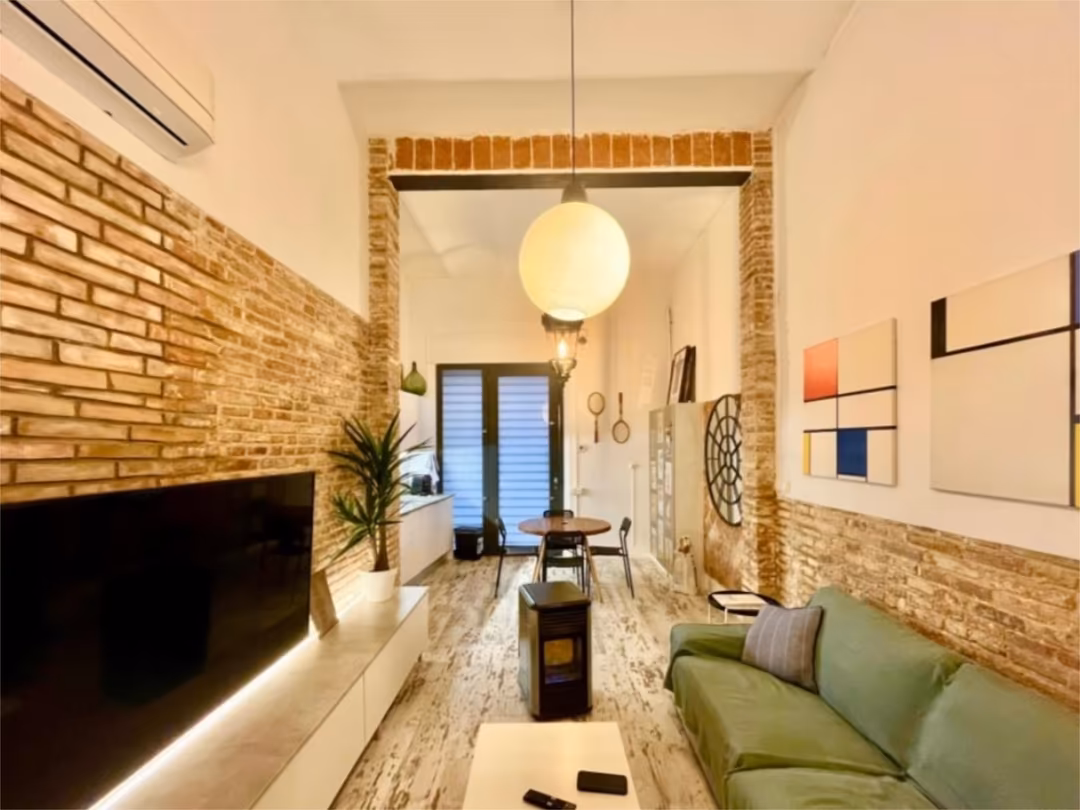 Piso en  Carrer de Sant Pere Mitjà 17 - Foto 1