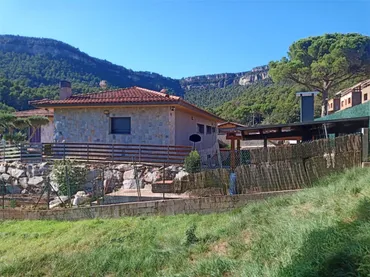 Chalet en  Carrer del Roure 18 - Foto 2