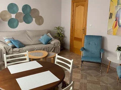 Piso en calle Ruiseñor, 8