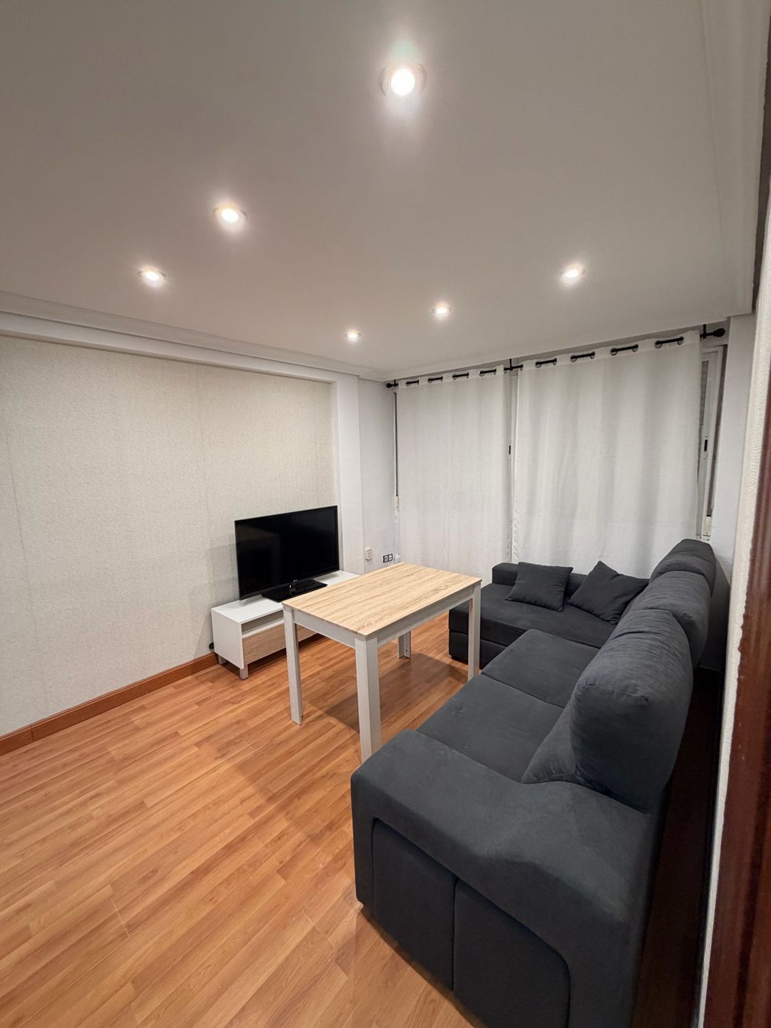 Piso en calle Pintor Velázquez, 1 - Foto 3