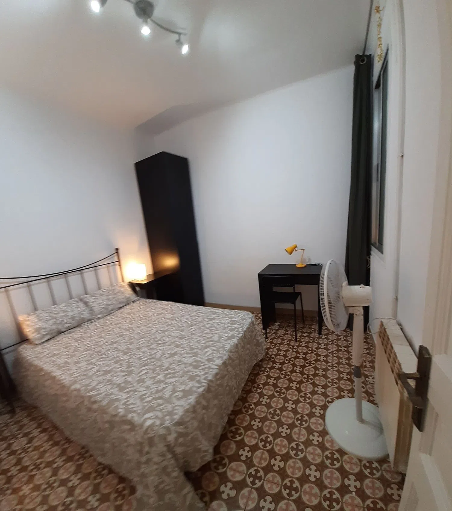 Piso en Barrio El Camp de l'Arpa del Clot - Foto 12
