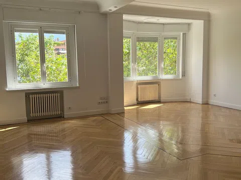 Piso en paseo del General Martínez Campos, 11