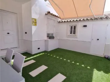 Chalet en Urbanización la atalaya - Foto 3