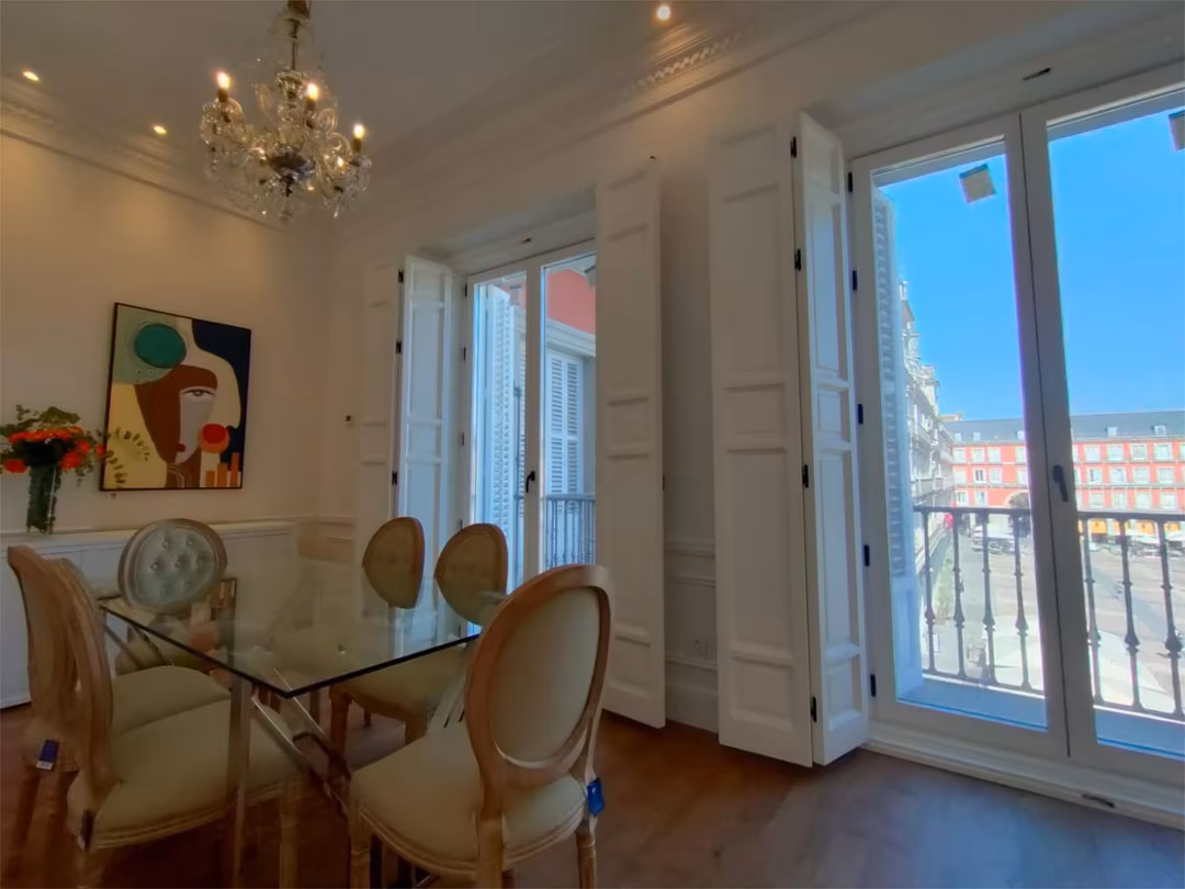 Piso en  Plaza Mayor 7