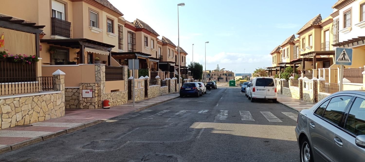 Chalet adosado en Calle Sierra de Alcudia, 8 - Foto 6
