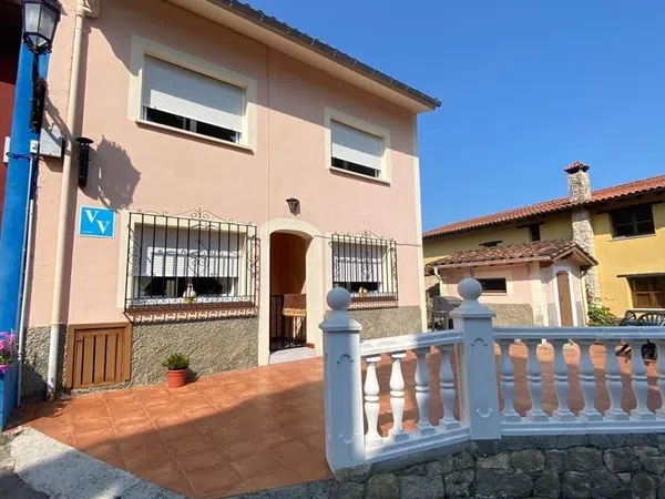 Casa o chalet independiente en Calle Helgueras, 1 - Foto 1
