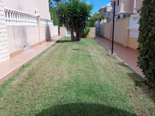 Chalet adosado en Calle Afrodita, 3, Aguas Nuevas - Foto 8