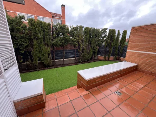 Chalet pareado en avenida Jesus de Monasterio, 2 - Foto 2