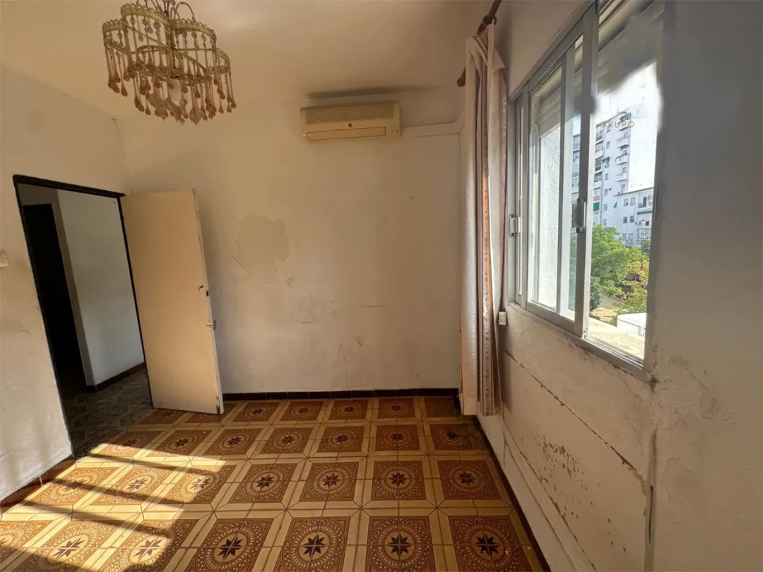 Piso en  Avenida de la Paz 10 - Foto 13