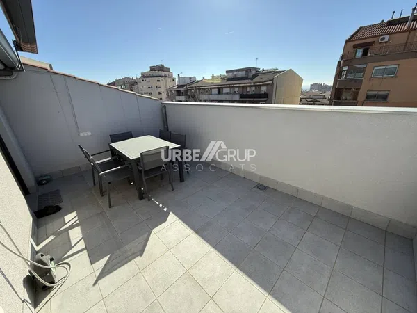Dúplex en Avenida de l'Abat Marcet, Zona Esportiva - Foto 3