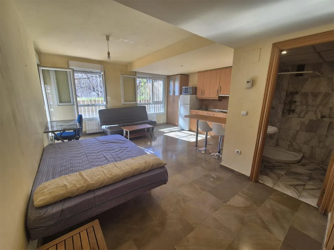 Piso en  Calle Albondón 9 - Foto 4