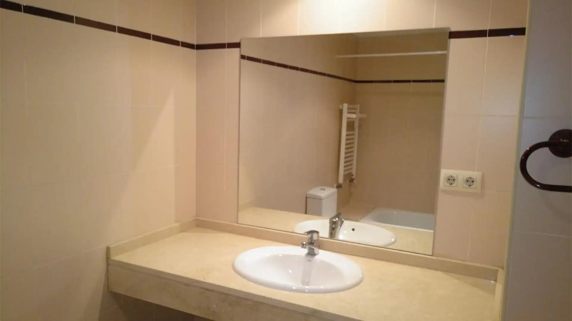 Piso en  Carrer Orenga 50 - Foto 9