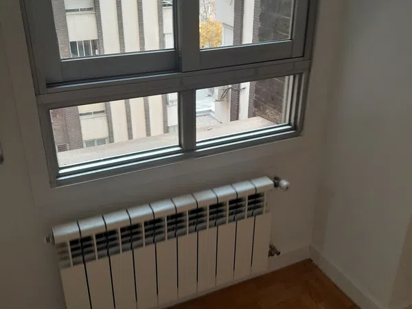 Piso en calle de Orense, 64