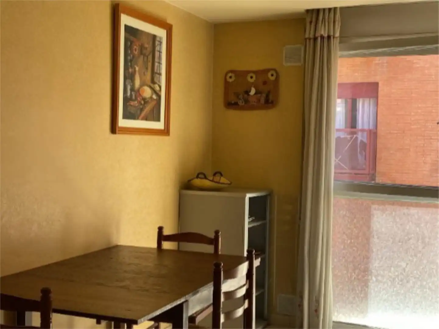 Piso en  Carrer de la Creu de la Mà 5 - Foto 2
