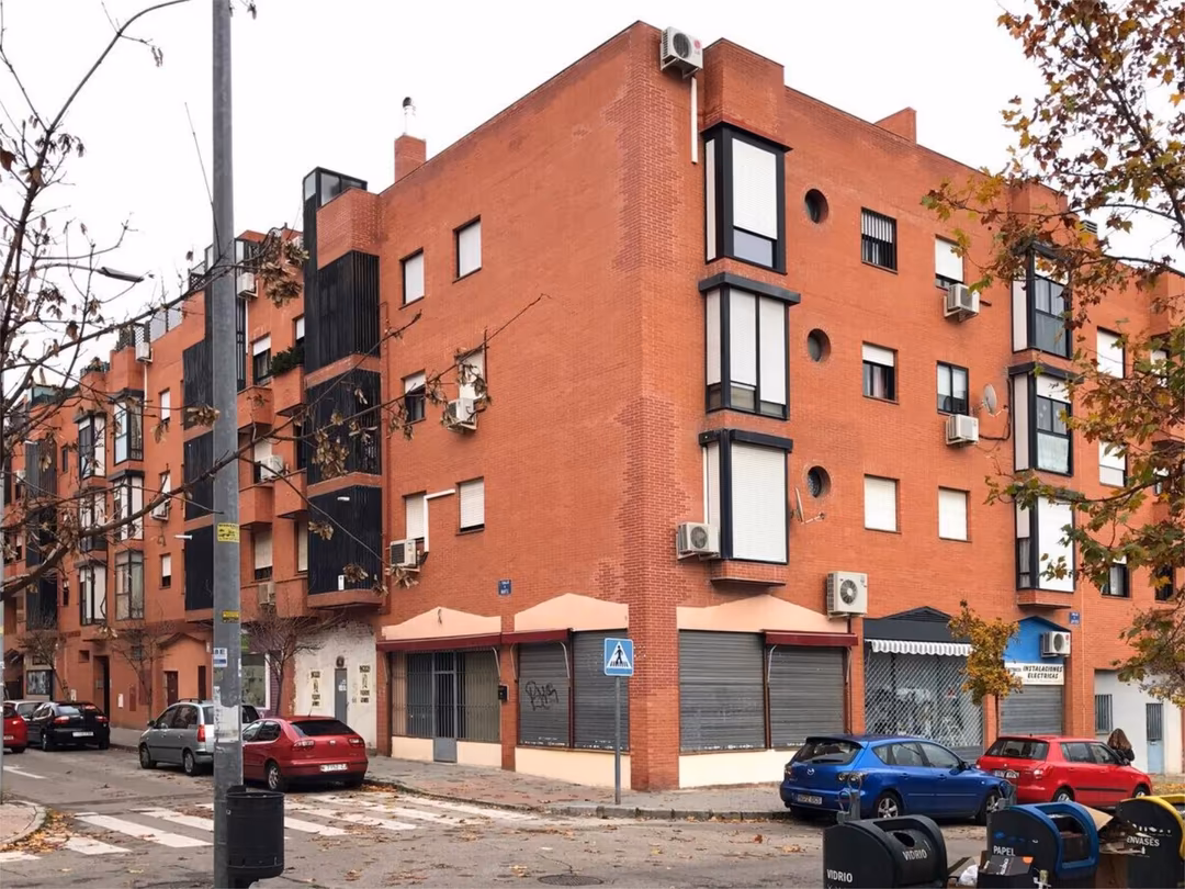 Piso en  Calle Marte 5