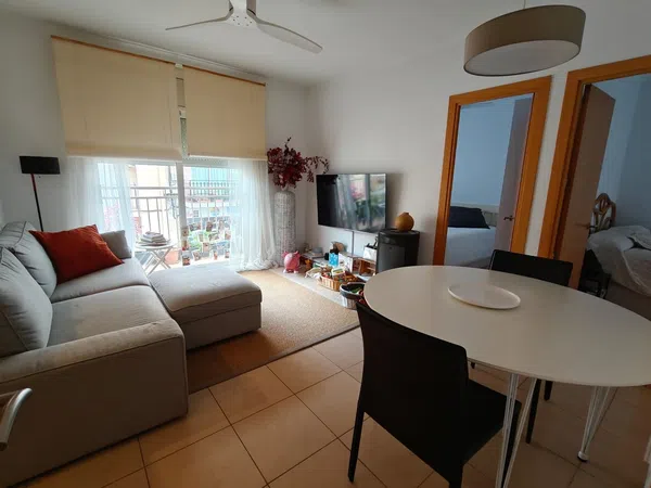 Piso en Calle de Luchana, 24, Barri de Tueda - Foto 1